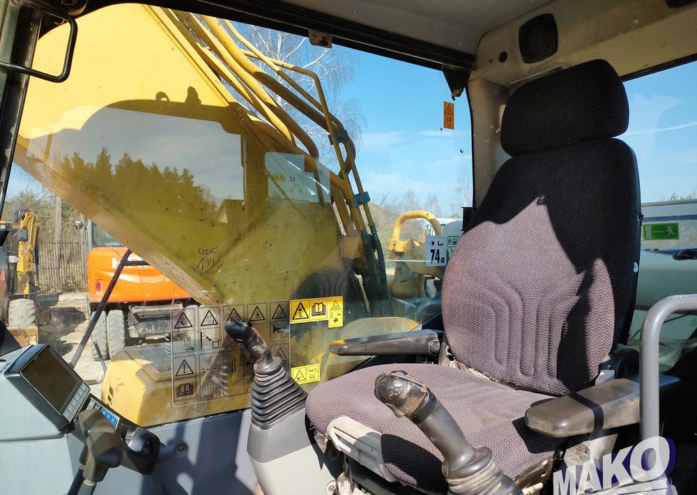 Crawler excavator Komatsu PC350NLC-8: picture 9