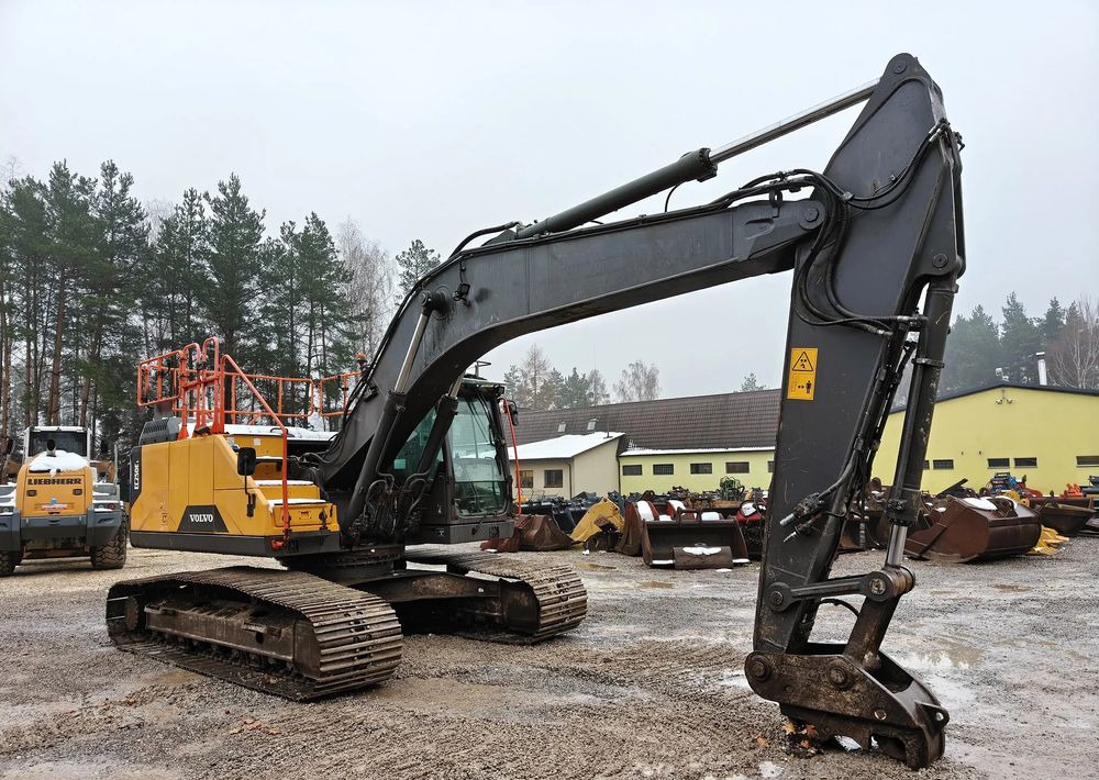 Crawler excavator Volvo EC250EL: picture 7