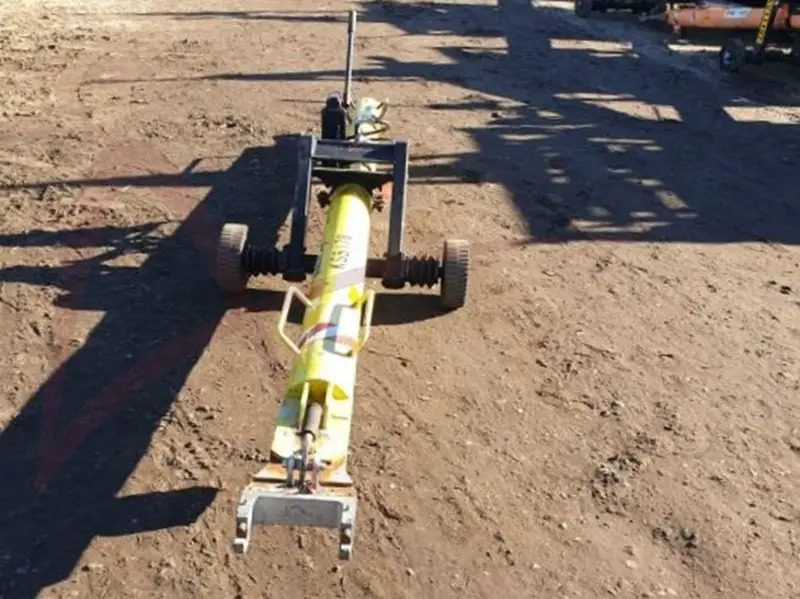 FLADUNG FSST DASH 8 - Ground support equipment: picture 4 FLADUNG FSST DASH 8 - Ground support equipment: picture 4