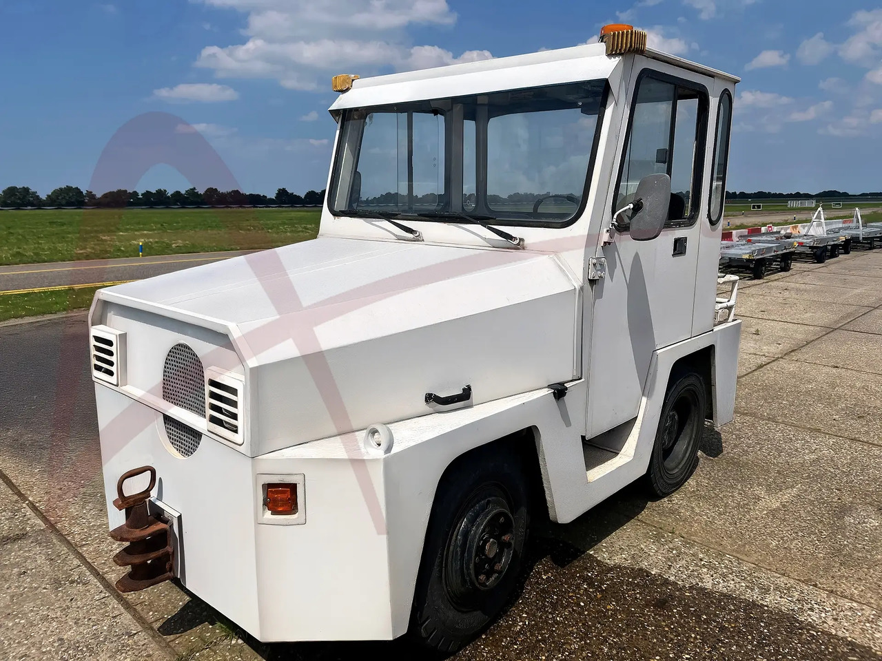 Mulag Comet 5 - Baggage tractor: picture 1 Mulag Comet 5 - Baggage tractor: picture 1