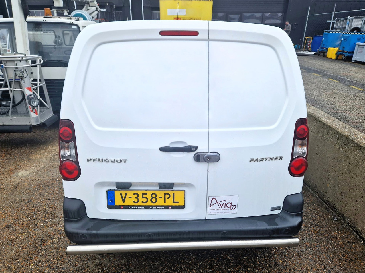 PEUGEOT PARTNER - Small van: picture 3 PEUGEOT PARTNER - Small van: picture 3