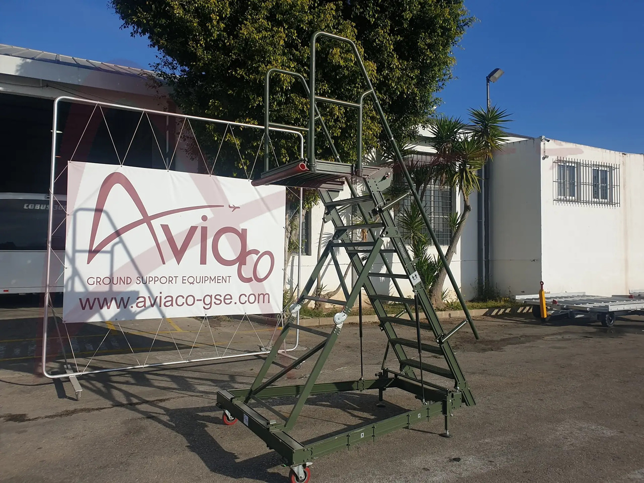 TEST-FUCHS CLT-1 - Passenger stairs: picture 2 TEST-FUCHS CLT-1 - Passenger stairs: picture 2