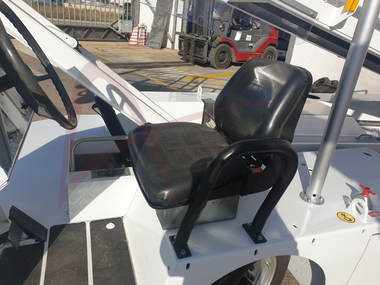 TLD NBL-D - Belt loader: picture 5 TLD NBL-D - Belt loader: picture 5