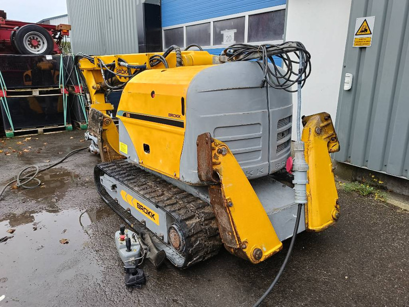 Brokk 330 remote demolition robot sloop kraan excavator - Crawler excavator: picture 4 Brokk 330 remote demolition robot sloop kraan excavator - Crawler excavator: picture 4