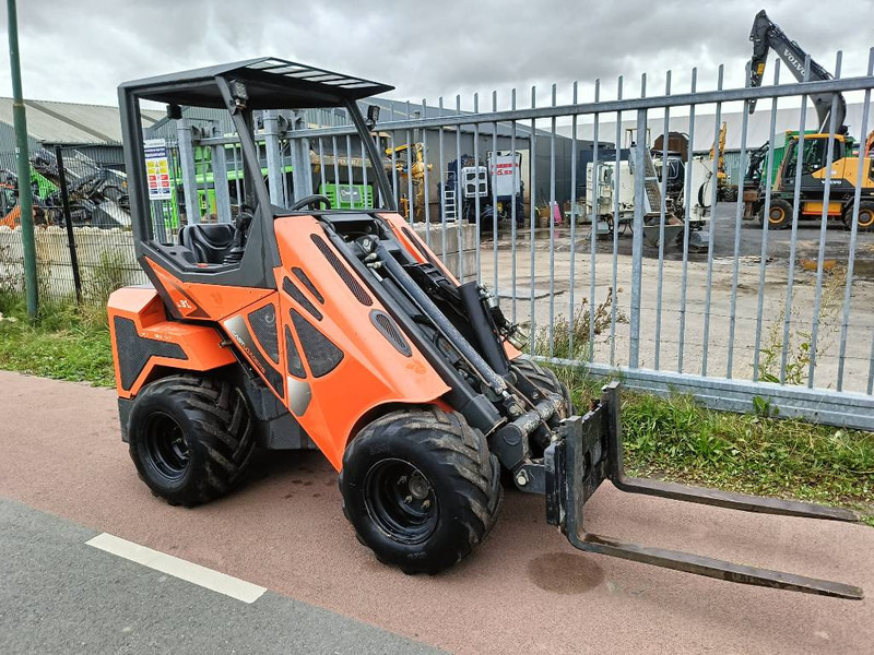 Cast 33 TLS minishovel mini loader giant avant 1400kg - Compact track loader: picture 1 Cast 33 TLS minishovel mini loader giant avant 1400kg - Compact track loader: picture 1