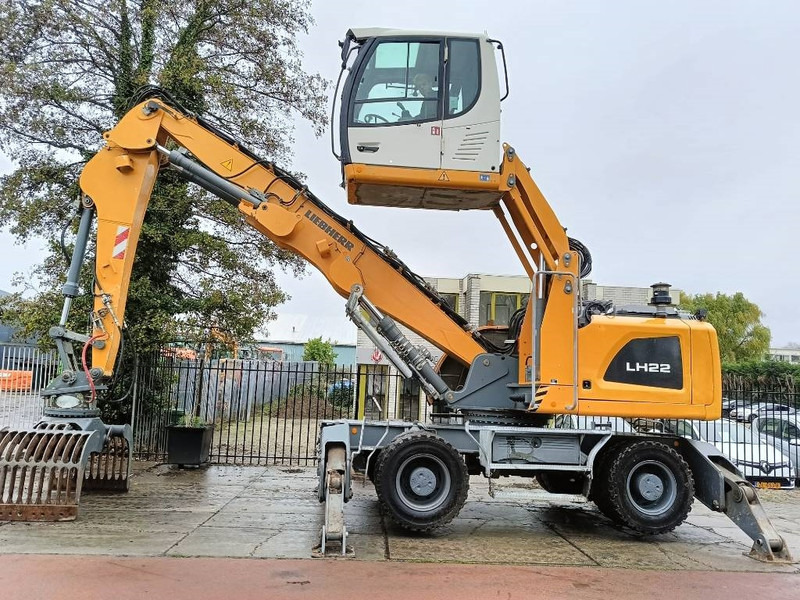 Liebherr LH 22 M overslagkraan wastehandler umslagbagger - Waste/ Industry handler: picture 2 Liebherr LH 22 M overslagkraan wastehandler umslagbagger - Waste/ Industry handler: picture 2