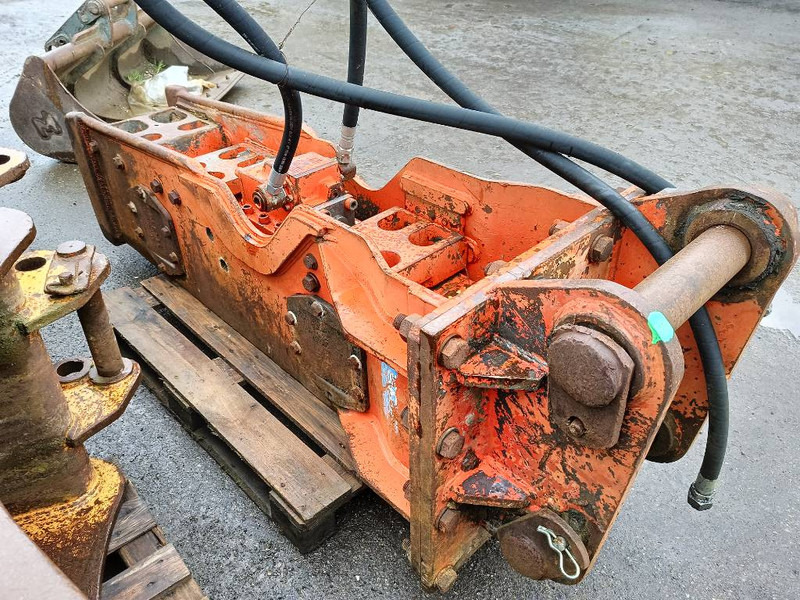 NPK E 210 GH9 hamer hammer hydraulic 18-25 ton 2000 - Hydraulic hammer for Construction machinery: picture 5 NPK E 210 GH9 hamer hammer hydraulic 18-25 ton 2000 - Hydraulic hammer for Construction machinery: picture 5
