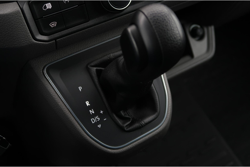 Volkswagen Crafter 35 2.0 TDI L3H3 AUT/ LED/ CAMERA/ CLIMA/ ETC.. - Panel van: picture 4 Volkswagen Crafter 35 2.0 TDI L3H3 AUT/ LED/ CAMERA/ CLIMA/ ETC.. - Panel van: picture 4