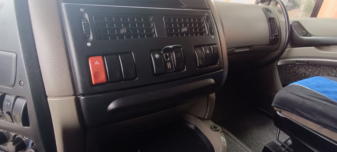 DAF XF FT 105.410 - Tractor unit: picture 5 DAF XF FT 105.410 - Tractor unit: picture 5
