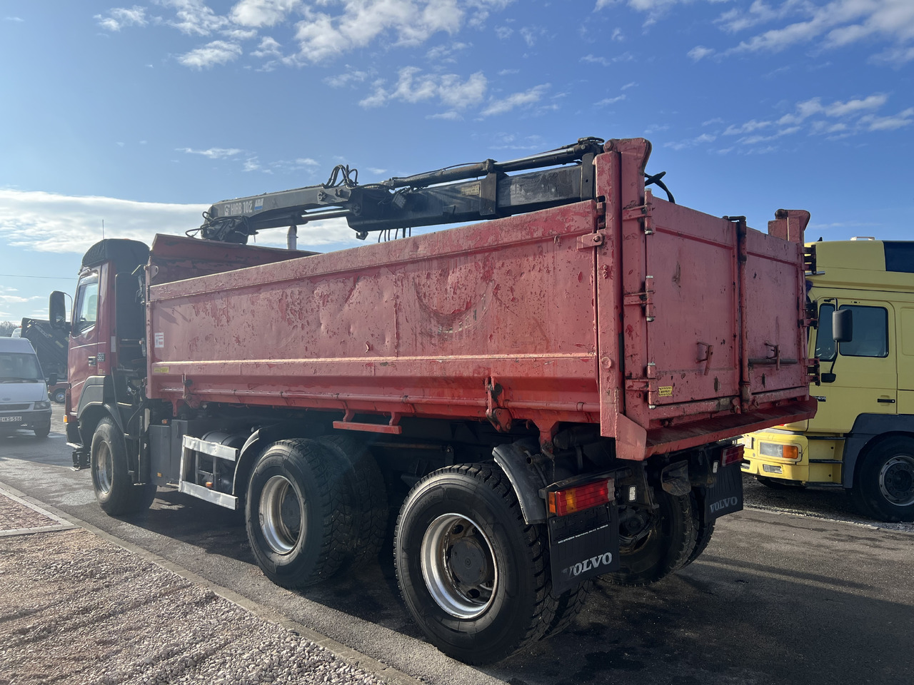 VOLVO FM 12 / 380 / 6X6 / HIAB 102 CRANE / TIPPER / PERFECT CONDITIONS - Truck, Crane truck: picture 4 VOLVO FM 12 / 380 / 6X6 / HIAB 102 CRANE / TIPPER / PERFECT CONDITIONS - Truck, Crane truck: picture 4