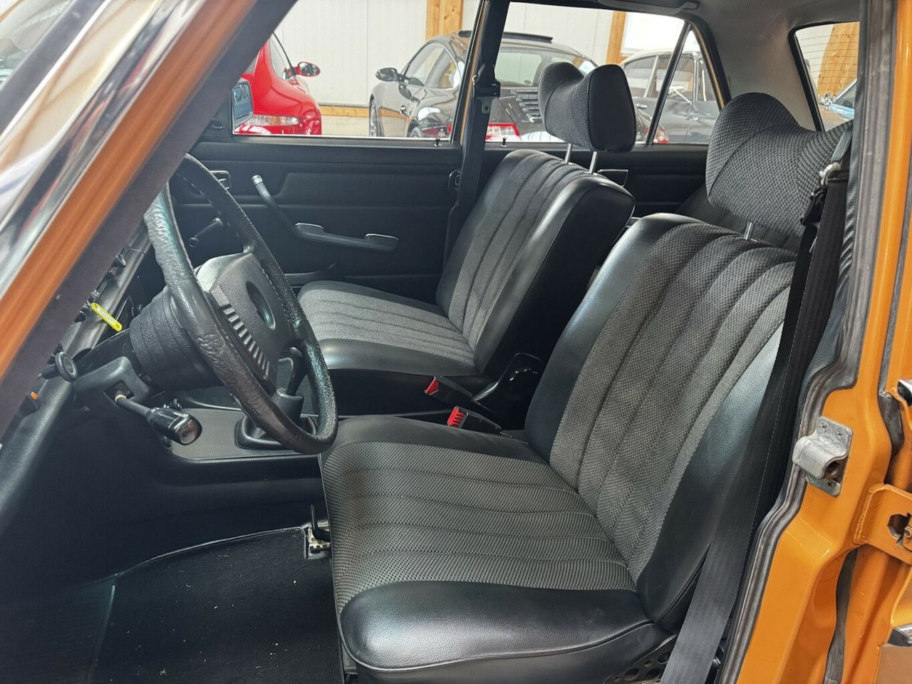 Leasing of  Mercedes-Benz 200 D/8 Mercedes-Benz 200 D/8: picture 11