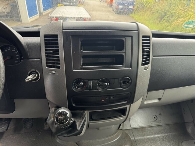 VW Crafter 35 Doka L3 Maxi 2.0 TDI Motorschaden... - Open body delivery van, Combi van: picture 3 VW Crafter 35 Doka L3 Maxi 2.0 TDI Motorschaden... - Open body delivery van, Combi van: picture 3