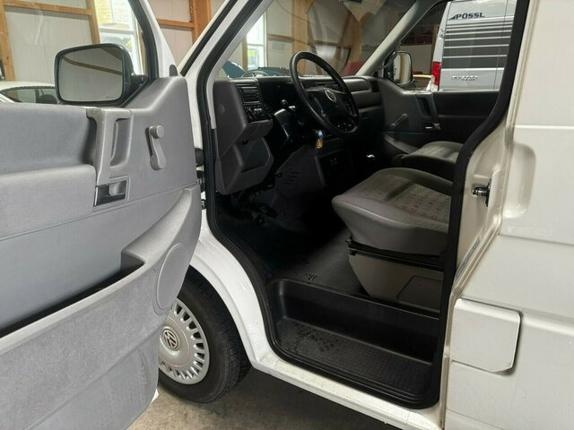 VW T4 Caravelle 2.5 TDI Syncro Sperre 1. Hand!... - Minibus, Passenger van: picture 4 VW T4 Caravelle 2.5 TDI Syncro Sperre 1. Hand!... - Minibus, Passenger van: picture 4