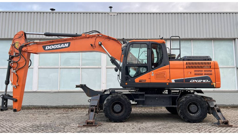 Doosan DX 210 W-5 2020 - Wheel excavator: picture 3 Doosan DX 210 W-5 2020 - Wheel excavator: picture 3