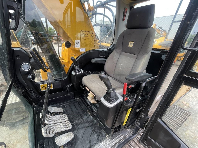Leasing of JCB JS 210 LC 2017 JCB JS 210 LC 2017: picture 13
