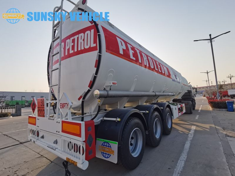 SUNSKY Fuel Tanker for sale - Tank semi-trailer: picture 3 SUNSKY Fuel Tanker for sale - Tank semi-trailer: picture 3