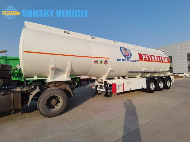 SUNSKY Fuel Tanker for sale - Tank semi-trailer: picture 1 SUNSKY Fuel Tanker for sale - Tank semi-trailer: picture 1