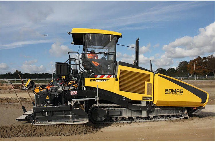 BOMAG BF800C  Asphalt Paver Machine Used Asphalt Paver - Asphalt paver: picture 1 BOMAG BF800C  Asphalt Paver Machine Used Asphalt Paver - Asphalt paver: picture 1