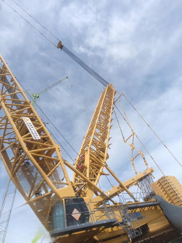 XCMG Manufacturer Second Hand Large Knuckle Boom Crane 1250 Ton XGC16000 Used Crawler Crane For Sale - Crawler crane: picture 3 XCMG Manufacturer Second Hand Large Knuckle Boom Crane 1250 Ton XGC16000 Used Crawler Crane For Sale - Crawler crane: picture 3