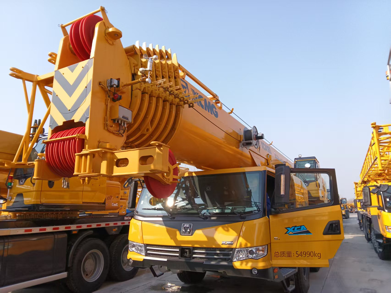 XCMG Official 2024 Year Second Hand Mobile Crane 160 Tons XCA160L8 8-Sections Hydraulic Boom Crane In Good Condition - All terrain crane: picture 2 XCMG Official 2024 Year Second Hand Mobile Crane 160 Tons XCA160L8 8-Sections Hydraulic Boom Crane In Good Condition - All terrain crane: picture 2