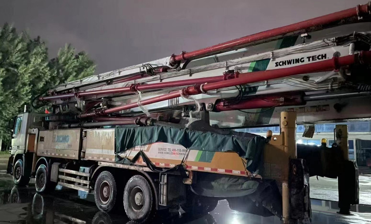 XCMG Official Hb58V Concrete Machinery 2019 Used 58m Concrete Pump Truck for Sale - Concrete pump truck: picture 2 XCMG Official Hb58V Concrete Machinery 2019 Used 58m Concrete Pump Truck for Sale - Concrete pump truck: picture 2