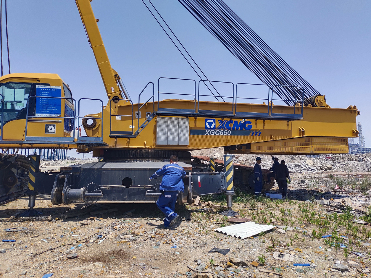 XCMG Official Hydraulic Lifting Crawler Crane XGC650 650 Used Mobile Crane Price For Sale - Crawler crane: picture 2 XCMG Official Hydraulic Lifting Crawler Crane XGC650 650 Used Mobile Crane Price For Sale - Crawler crane: picture 2