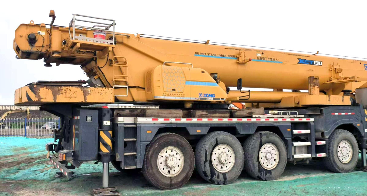 XCMG Official Second Hand 100 ton Mobile Crane XCT100 Hydraulic Pickup Truck Crane Price - Mobile crane: picture 3 XCMG Official Second Hand 100 ton Mobile Crane XCT100 Hydraulic Pickup Truck Crane Price - Mobile crane: picture 3