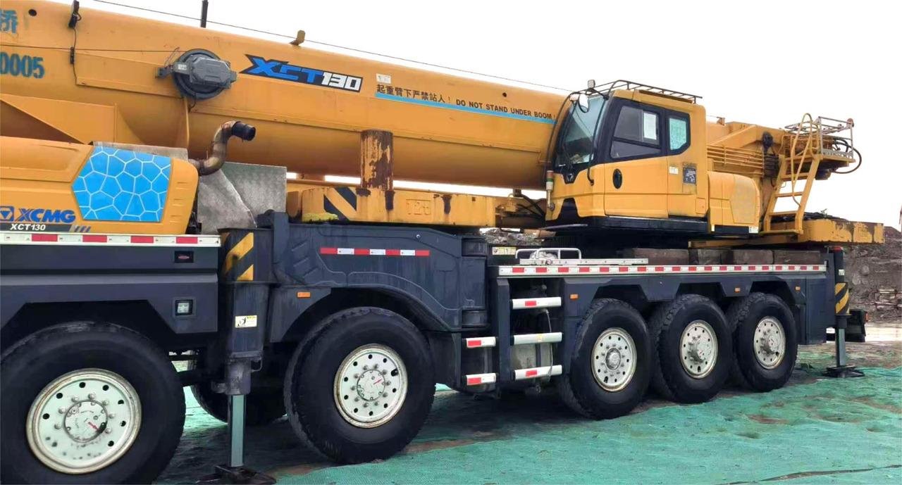 XCMG Official Second Hand 100 ton Mobile Crane XCT100 Hydraulic Pickup Truck Crane Price - Mobile crane: picture 4 XCMG Official Second Hand 100 ton Mobile Crane XCT100 Hydraulic Pickup Truck Crane Price - Mobile crane: picture 4