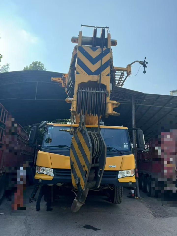XCMG Official Second Hand Crane Truck 110 Ton XCT110L7 Used Mobile Crane Price - Mobile crane: picture 5 XCMG Official Second Hand Crane Truck 110 Ton XCT110L7 Used Mobile Crane Price - Mobile crane: picture 5