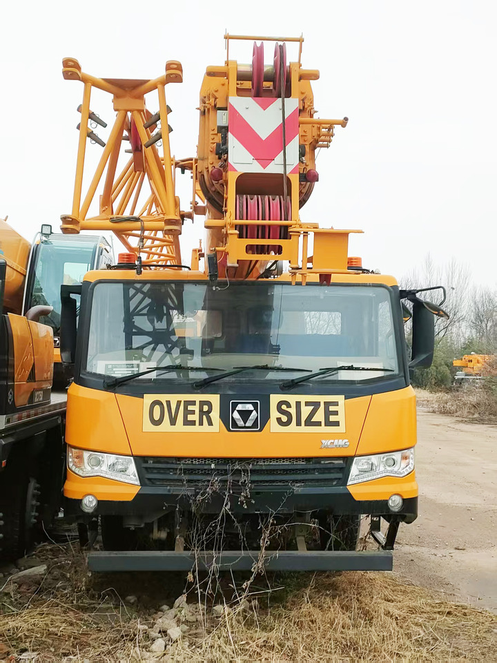 XCMG Official Used Truck Crane 25 ton XCT25L4-Y Hydraulic Arm Mobile Crane Price - Mobile crane: picture 2 XCMG Official Used Truck Crane 25 ton XCT25L4-Y Hydraulic Arm Mobile Crane Price - Mobile crane: picture 2