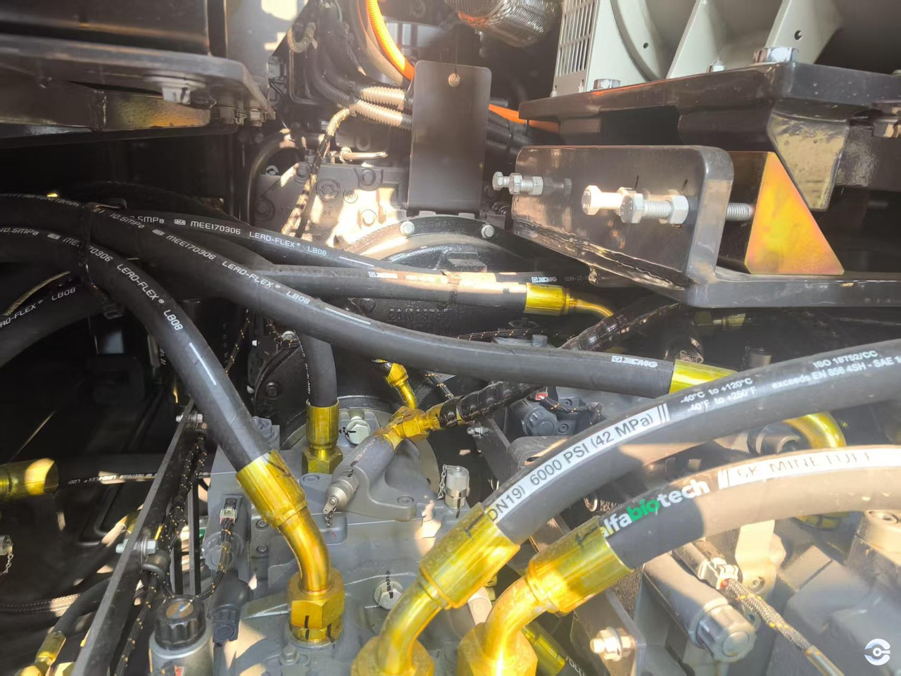 XCMG official used asphalt paver RP905IV Concrete machine - Asphalt paver: picture 2 XCMG official used asphalt paver RP905IV Concrete machine - Asphalt paver: picture 2