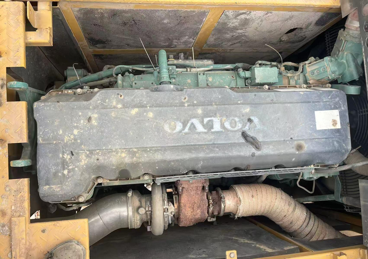 XCMG second hand XR360E crawler rotary drilling rig in stock - Drilling rig: picture 4 XCMG second hand XR360E crawler rotary drilling rig in stock - Drilling rig: picture 4