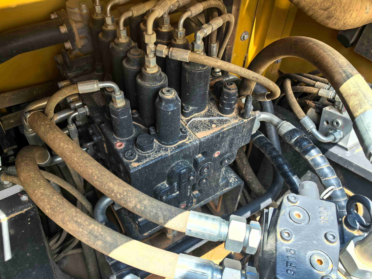 Crawler excavator XCMG used 2024 official 20ton hydraulic crawler excavator XE200GA price: picture 8 Crawler excavator XCMG used 2024 official 20ton hydraulic crawler excavator XE200GA price: picture 8