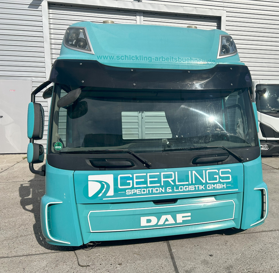 DAF CF EURO 6 SPACE CAB - Cab: picture 2 DAF CF EURO 6 SPACE CAB - Cab: picture 2