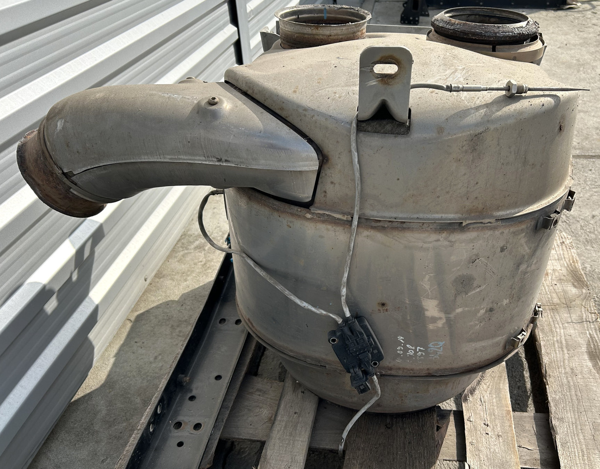 DAF SCR CATALYTIC CONVERTER FOR DAF XF 106 - Catalytic converter: picture 1 DAF SCR CATALYTIC CONVERTER FOR DAF XF 106 - Catalytic converter: picture 1