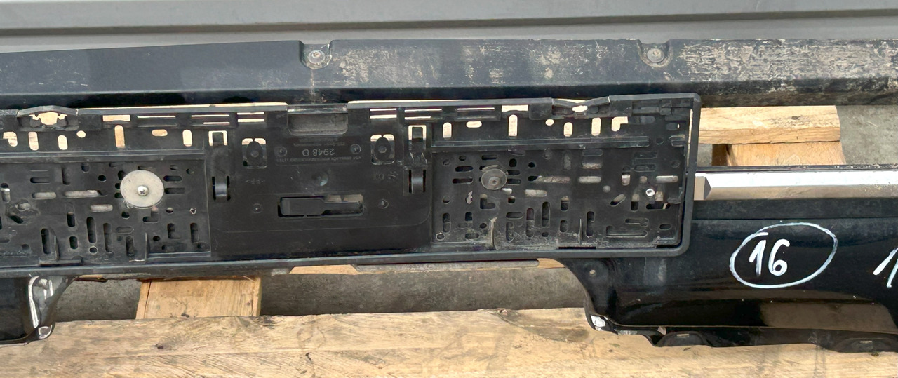 DAF XF 106 480 FRONT BUMPER WITH HALOGENS - Bumper: picture 3 DAF XF 106 480 FRONT BUMPER WITH HALOGENS - Bumper: picture 3