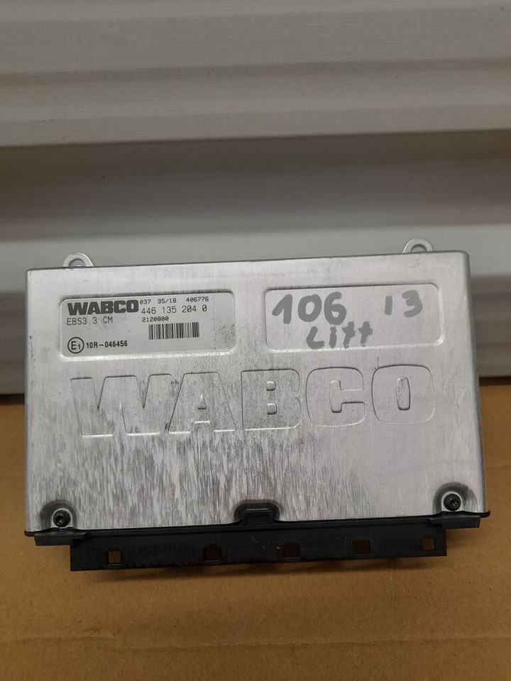 DAF XF 106 LIFT 2120800 / 446135204 DAF XF 106 2120800 / 446135204 truck - ECU for Truck: picture 1 DAF XF 106 LIFT 2120800 / 446135204 DAF XF 106 2120800 / 446135204 truck - ECU for Truck: picture 1