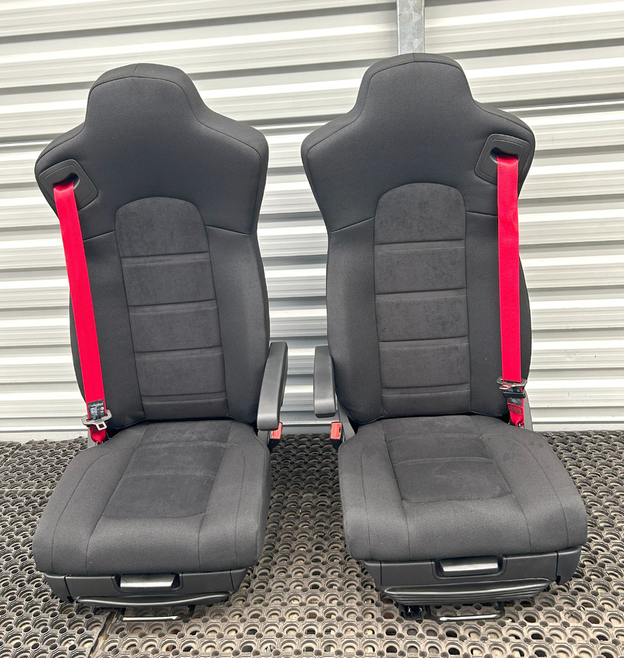 IVECO NEW SET OF SEATS IVECO S-WAY - Seat: picture 3 IVECO NEW SET OF SEATS IVECO S-WAY - Seat: picture 3