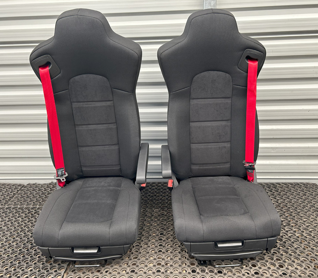 IVECO NEW SET OF SEATS IVECO S-WAY - Seat: picture 2 IVECO NEW SET OF SEATS IVECO S-WAY - Seat: picture 2
