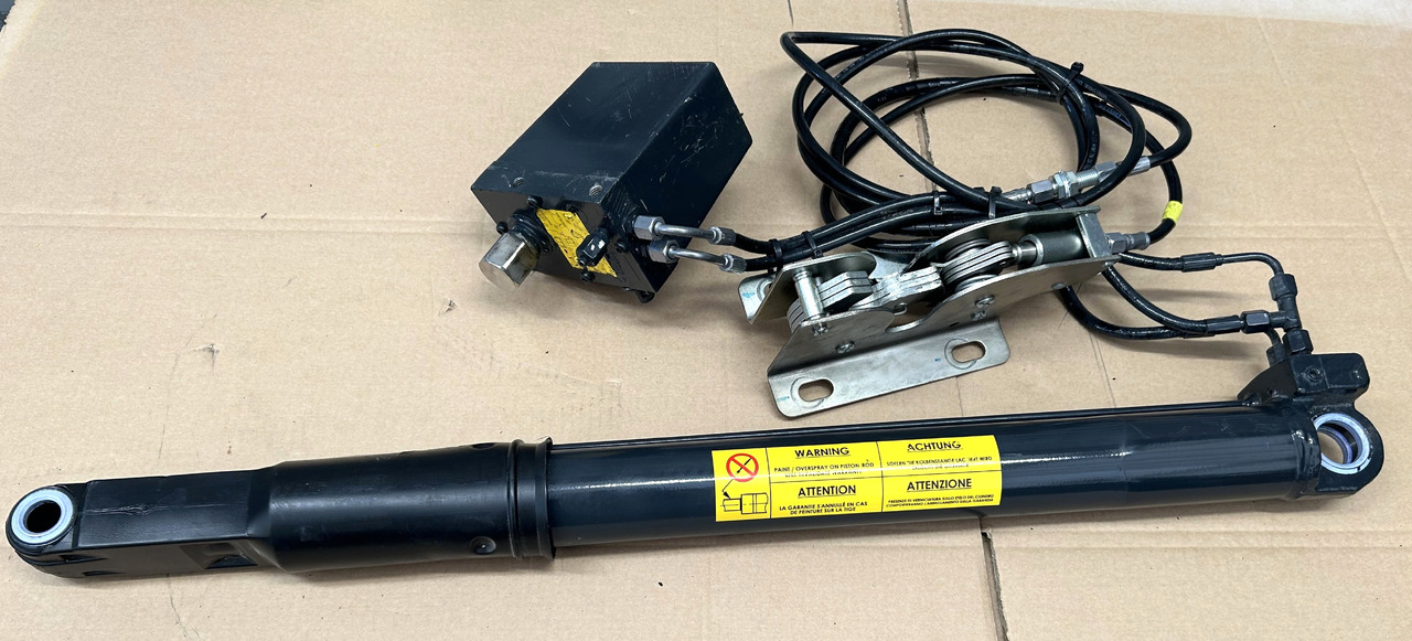 IVECO STRALIS , S-WAY - Hydraulic cylinder: picture 1 IVECO STRALIS , S-WAY - Hydraulic cylinder: picture 1