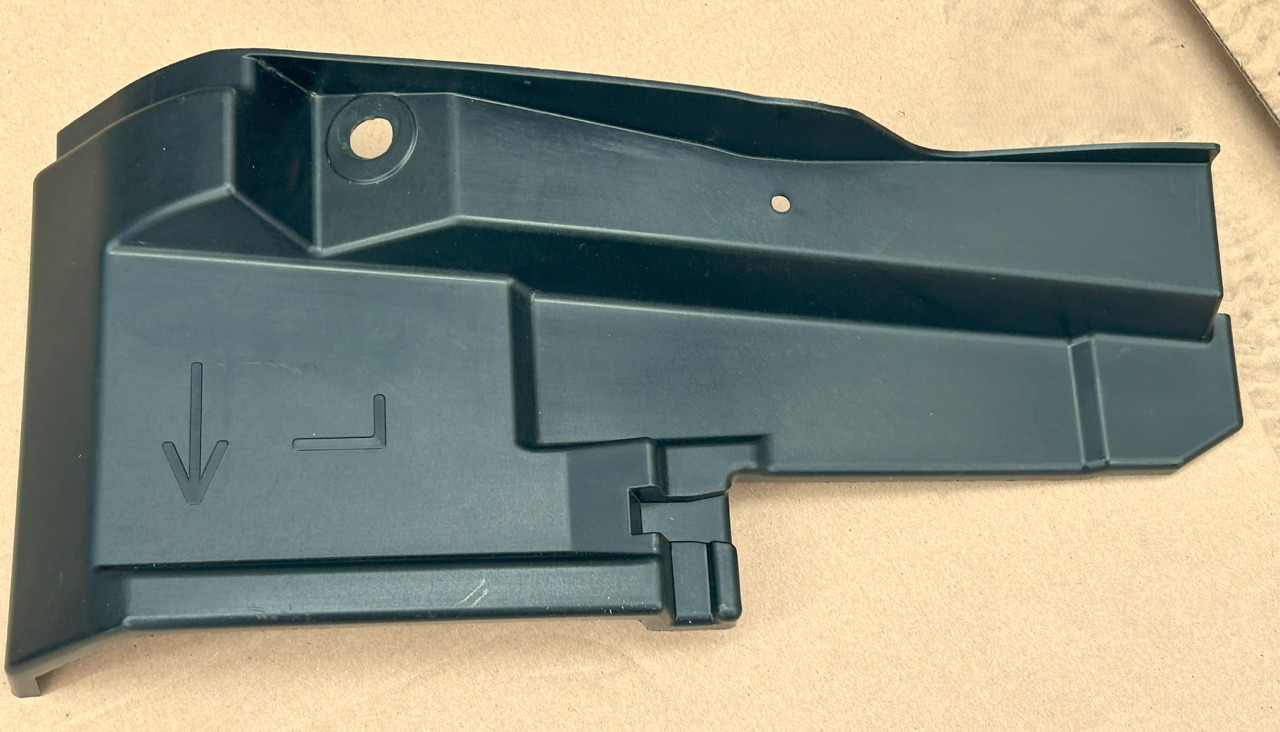 MERCEDES-BENZ ACTROS MP4 MP5 ENGINE SOUNDPROOFING COVER KIT - Body and exterior: picture 5 MERCEDES-BENZ ACTROS MP4 MP5 ENGINE SOUNDPROOFING COVER KIT - Body and exterior: picture 5