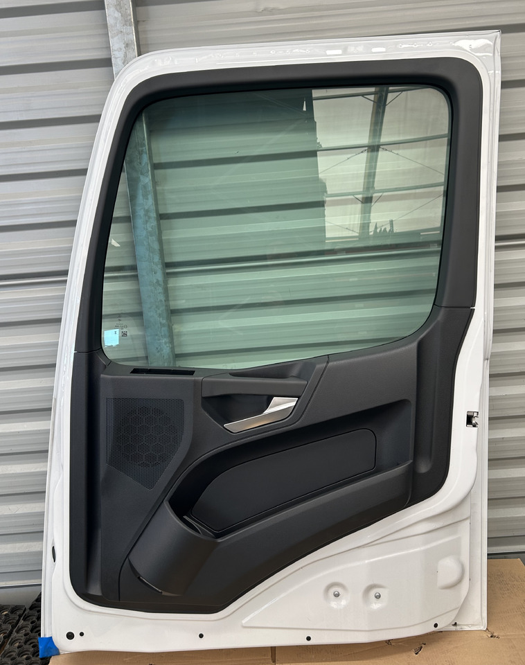 MERCEDES DOOR RIGHT narrow cab M-CLASSIC SPACE ACTROS AROCS MP4 MP5 BRAND NEW - Door and parts: picture 2 MERCEDES DOOR RIGHT narrow cab M-CLASSIC SPACE ACTROS AROCS MP4 MP5 BRAND NEW - Door and parts: picture 2