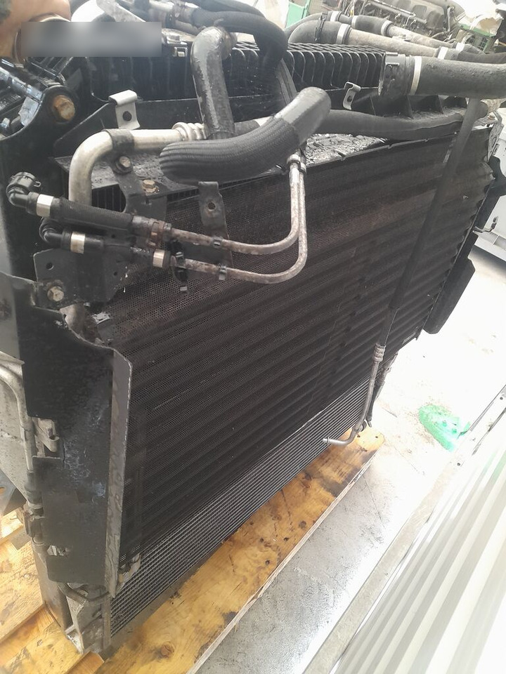 Mercedes-Benz ACTROS MP4 A9605003601 /A9605000002 Mercedes-Benz truck - Radiator for Truck: picture 3 Mercedes-Benz ACTROS MP4 A9605003601 /A9605000002 Mercedes-Benz truck - Radiator for Truck: picture 3