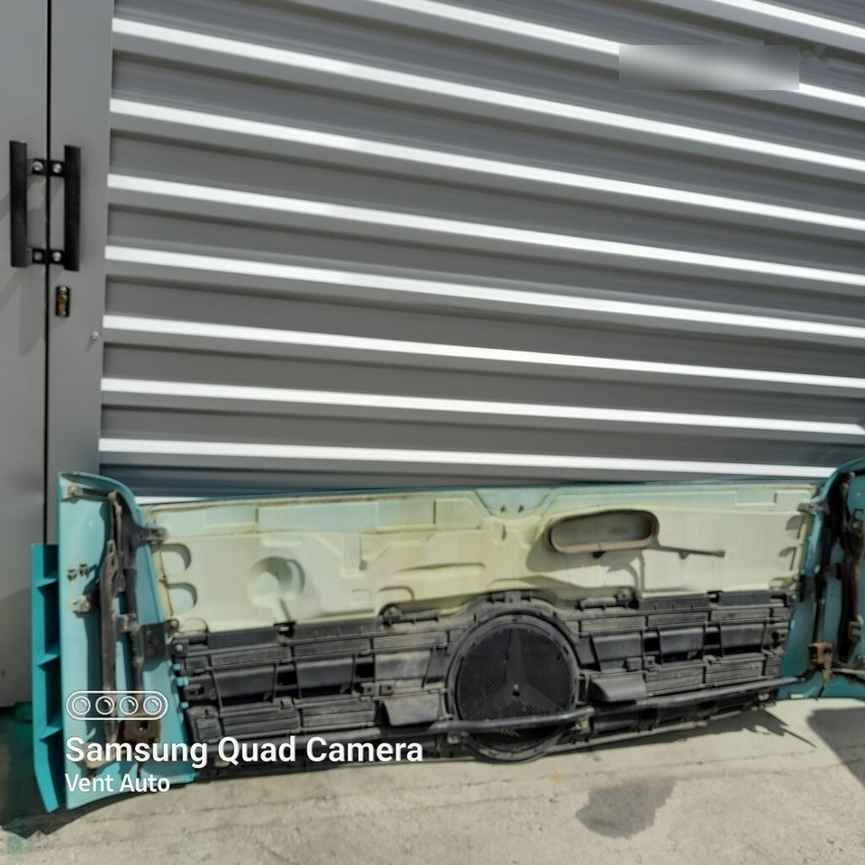 Mercedes-Benz ACTROS MP4 A9607500309 Mercedes-Benz A9607500309 - Hood for Truck: picture 4 Mercedes-Benz ACTROS MP4 A9607500309 Mercedes-Benz A9607500309 - Hood for Truck: picture 4
