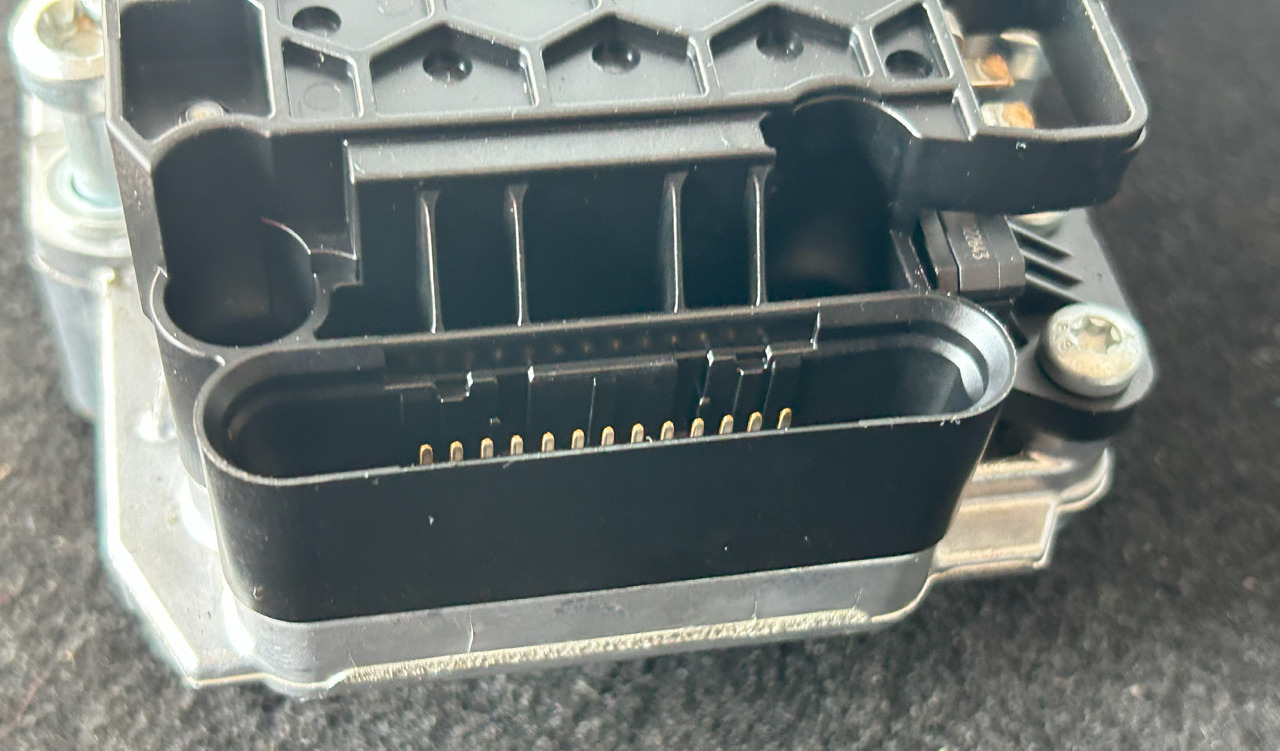 ZF DAF XF 106 530 TRAXON ZF VALVE BLOCK - ECU for Truck: picture 5 ZF DAF XF 106 530 TRAXON ZF VALVE BLOCK - ECU for Truck: picture 5