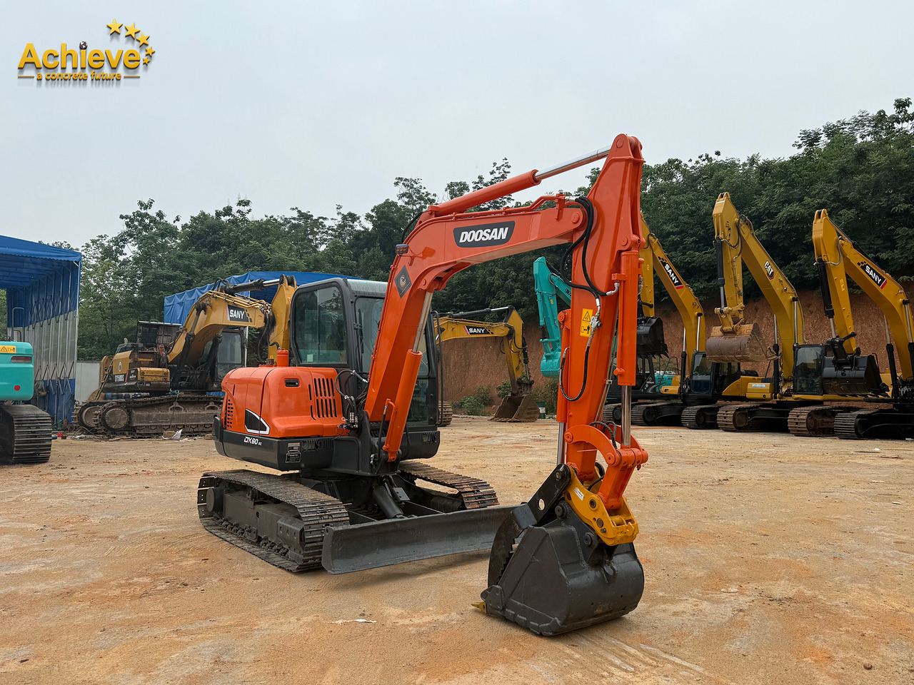 DOOSAN Diwanlun DX60-9 Excavator 38.9(52.1)/2100kW(HP) / rpm D24C 0.23m3 5700kg 4.2+2.8Ton 【ACHIEVE】 TOP CONDITION!!! - Crawler excavator: picture 2 DOOSAN Diwanlun DX60-9 Excavator 38.9(52.1)/2100kW(HP) / rpm D24C 0.23m3 5700kg 4.2+2.8Ton 【ACHIEVE】 TOP CONDITION!!! - Crawler excavator: picture 2