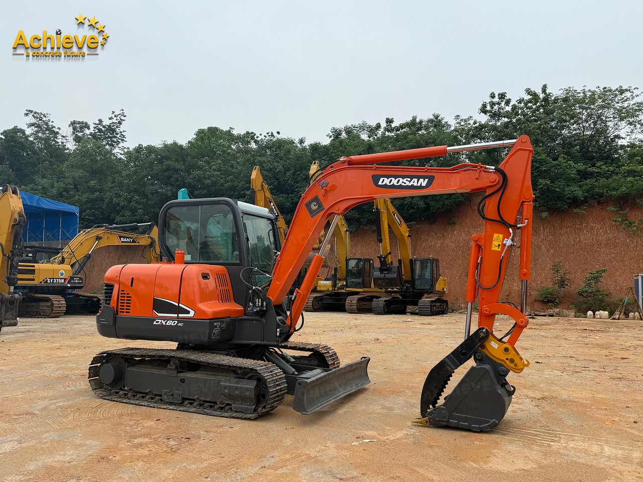 DOOSAN Diwanlun DX60-9 Excavator 38.9(52.1)/2100kW(HP) / rpm D24C 0.23m3 5700kg 4.2+2.8Ton 【ACHIEVE】 TOP CONDITION!!! - Crawler excavator: picture 1 DOOSAN Diwanlun DX60-9 Excavator 38.9(52.1)/2100kW(HP) / rpm D24C 0.23m3 5700kg 4.2+2.8Ton 【ACHIEVE】 TOP CONDITION!!! - Crawler excavator: picture 1
