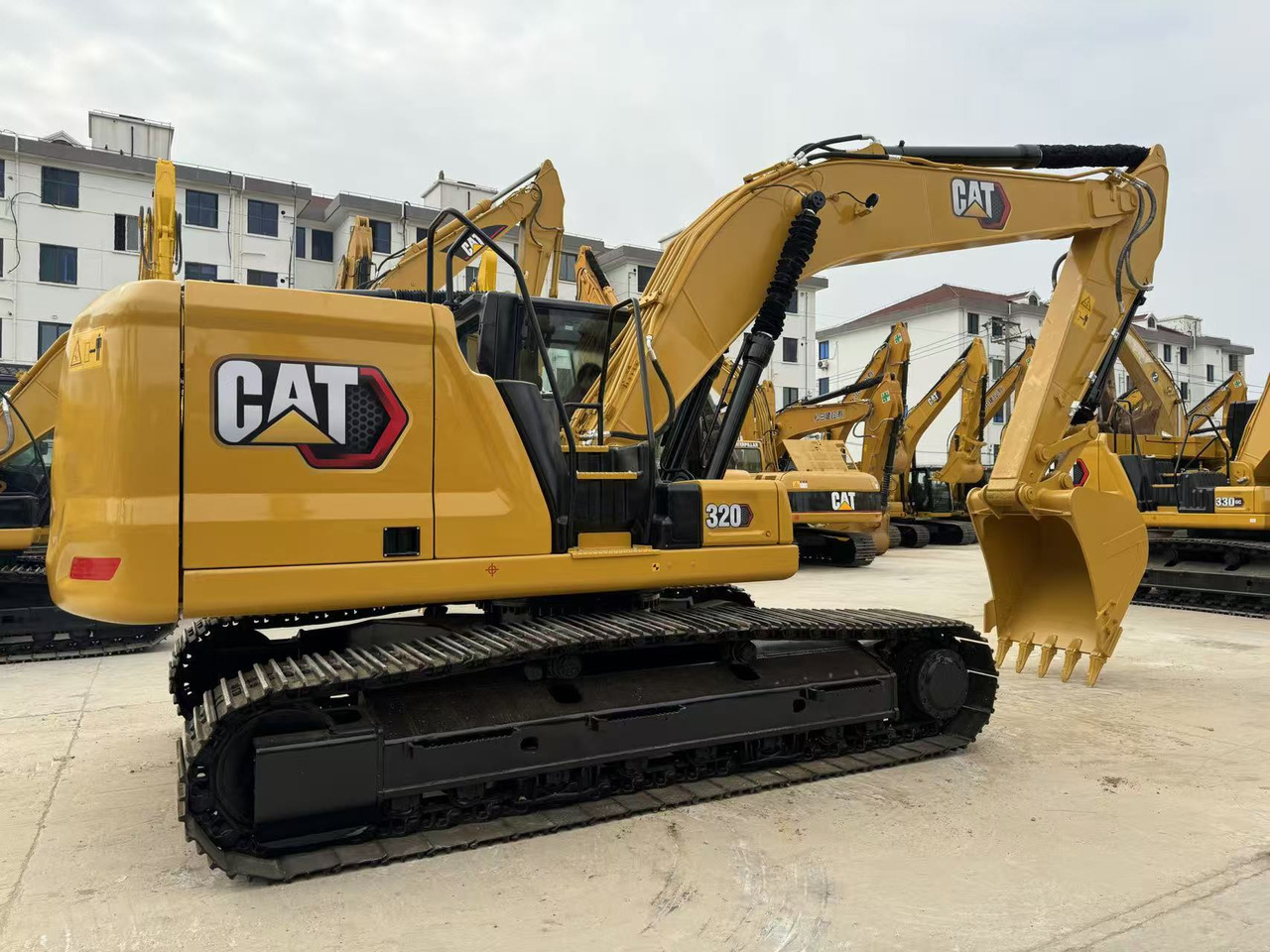 CATERPILLAR CAT 320 Excavator for Global Export - New/Used 20Ton Units Fast Delivery & After-Sales - Crawler excavator: picture 1 CATERPILLAR CAT 320 Excavator for Global Export - New/Used 20Ton Units Fast Delivery & After-Sales - Crawler excavator: picture 1