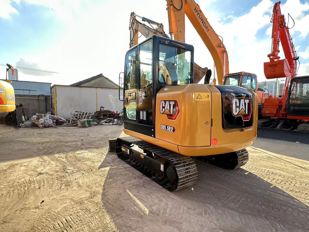 CATERPILLAR Used Excavator CAT 305.5E 5.3 Ton C2.4 DI Engine Mini Compact Construction Digger - Mini excavator: picture 2 CATERPILLAR Used Excavator CAT 305.5E 5.3 Ton C2.4 DI Engine Mini Compact Construction Digger - Mini excavator: picture 2