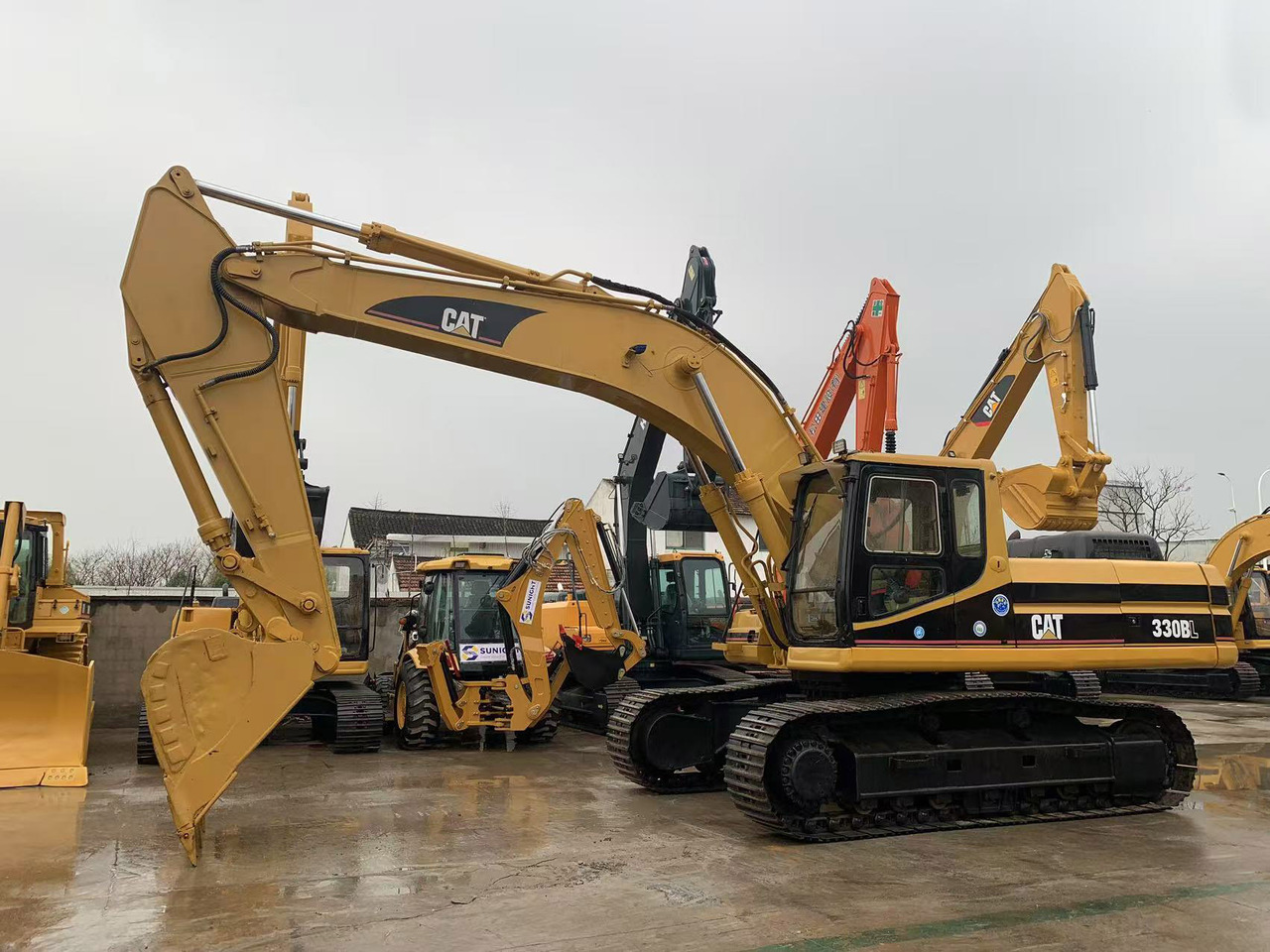 Caterpillar 30Ton Used Excavator Original CAT 330BL Hydraulic Excavator for Sale with Good Price from CHINA - Crawler excavator: picture 1 Caterpillar 30Ton Used Excavator Original CAT 330BL Hydraulic Excavator for Sale with Good Price from CHINA - Crawler excavator: picture 1
